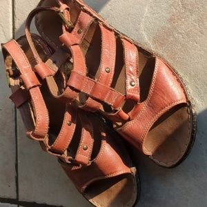 Comfortable leather sandals